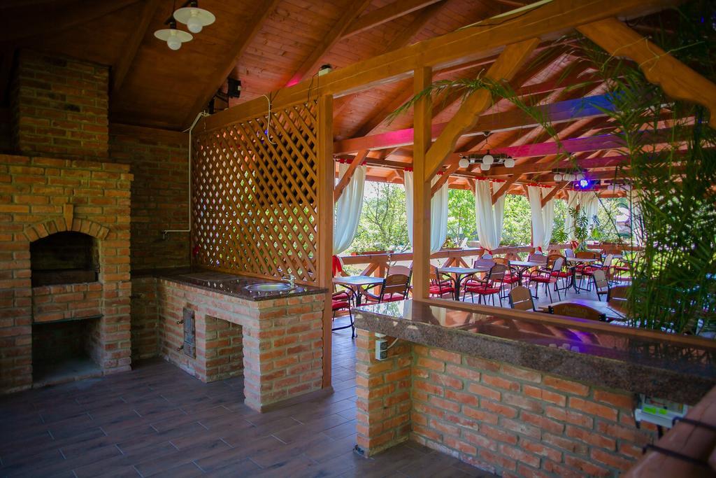 Pansionat Bogema Truskavets Ngoại thất bức ảnh