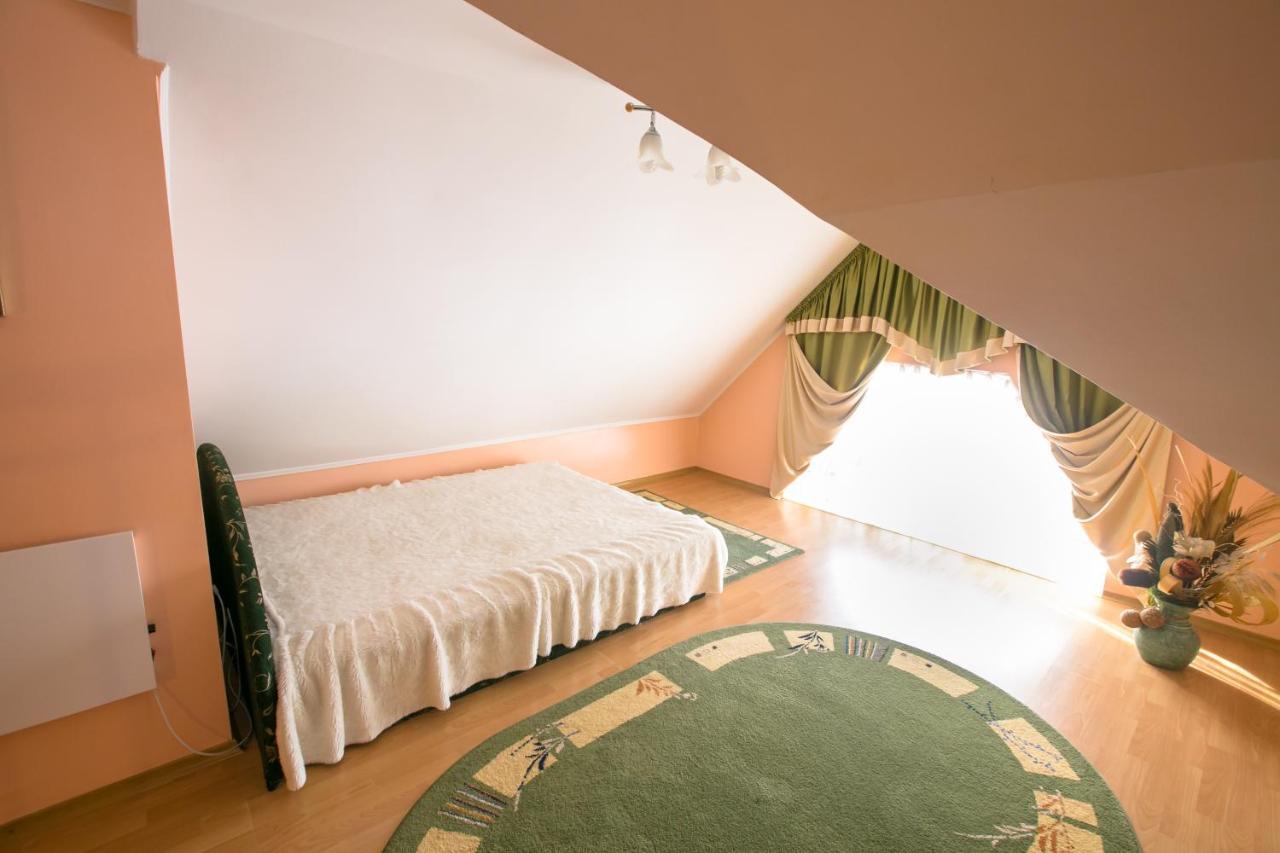 Pansionat Bogema Truskavets Ngoại thất bức ảnh